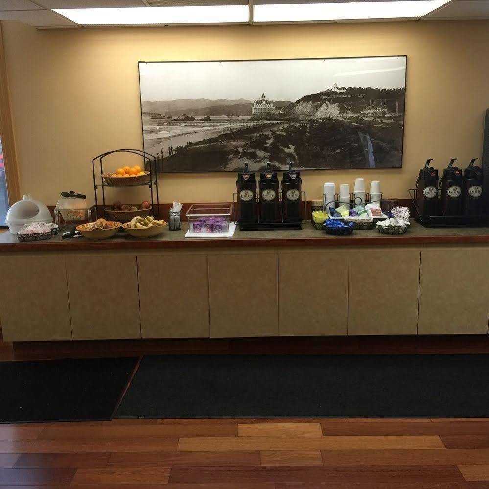 Courtyard By Marriott San Francisco Downtown/Van Ness Ave מראה חיצוני תמונה